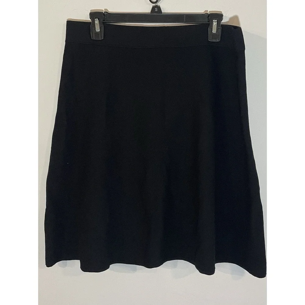 NEW‎ BANANA REPUBLIC Women's Size Large SWTR Skirt Milano Black Knee Length NWT